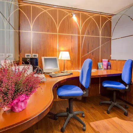 ホテル San Giusto 3*